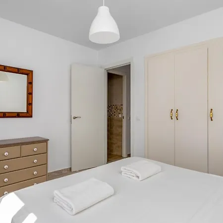 Flat Near The Movida By Costarentals - Ref 170 * Fuengirola